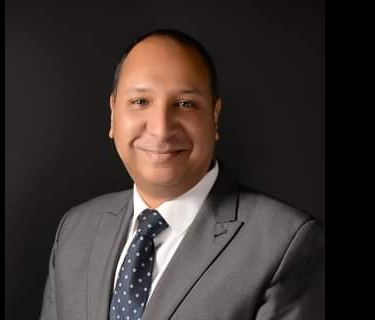 صورة المؤلف محمد عبد العال